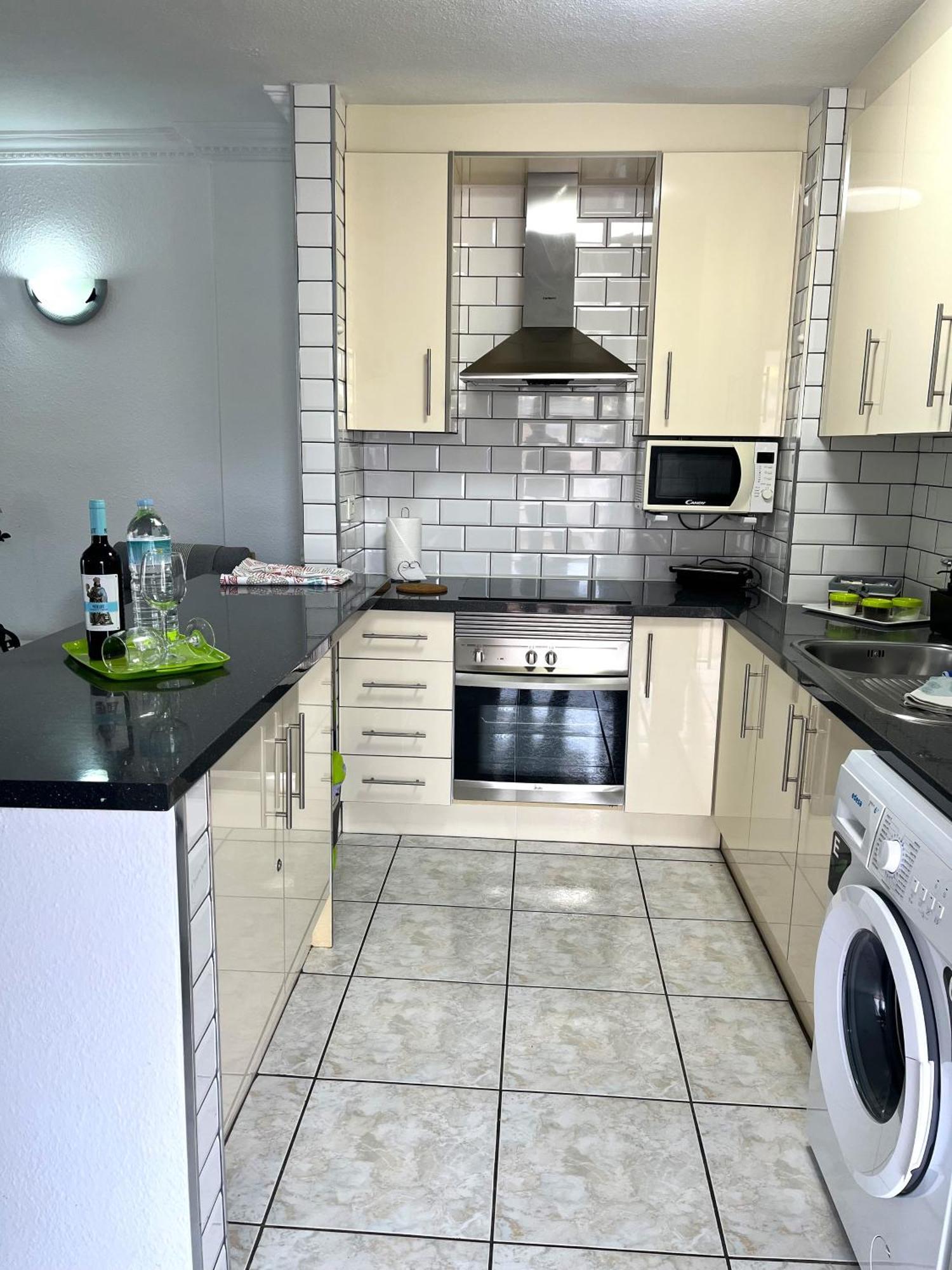 Estudio Cristianos-tenerife- Los Cristianos (Tenerife)