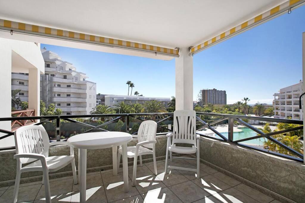 Estudio Cristianos-tenerife- * Los Cristianos (Tenerife)